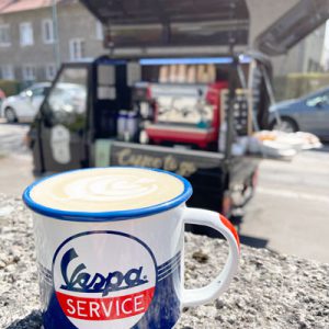 Kaffeespezialitäten Catering mit der Piaggio Ape für Events in Linz - Mexxpresso